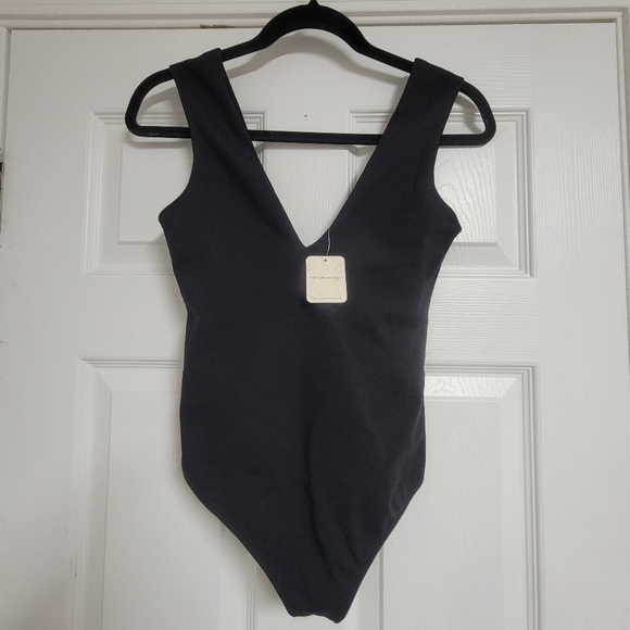 Free People Intimetely NWT Keep It Sleek Bodysuit. - Picture 6 of 11